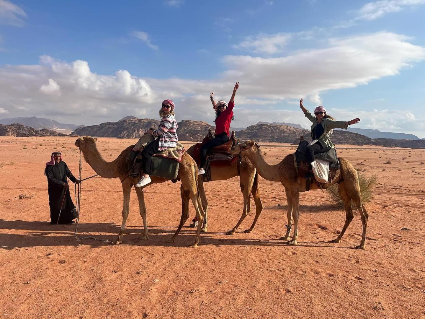 Flower Life Camp Wadi Rum Eksteriør billede