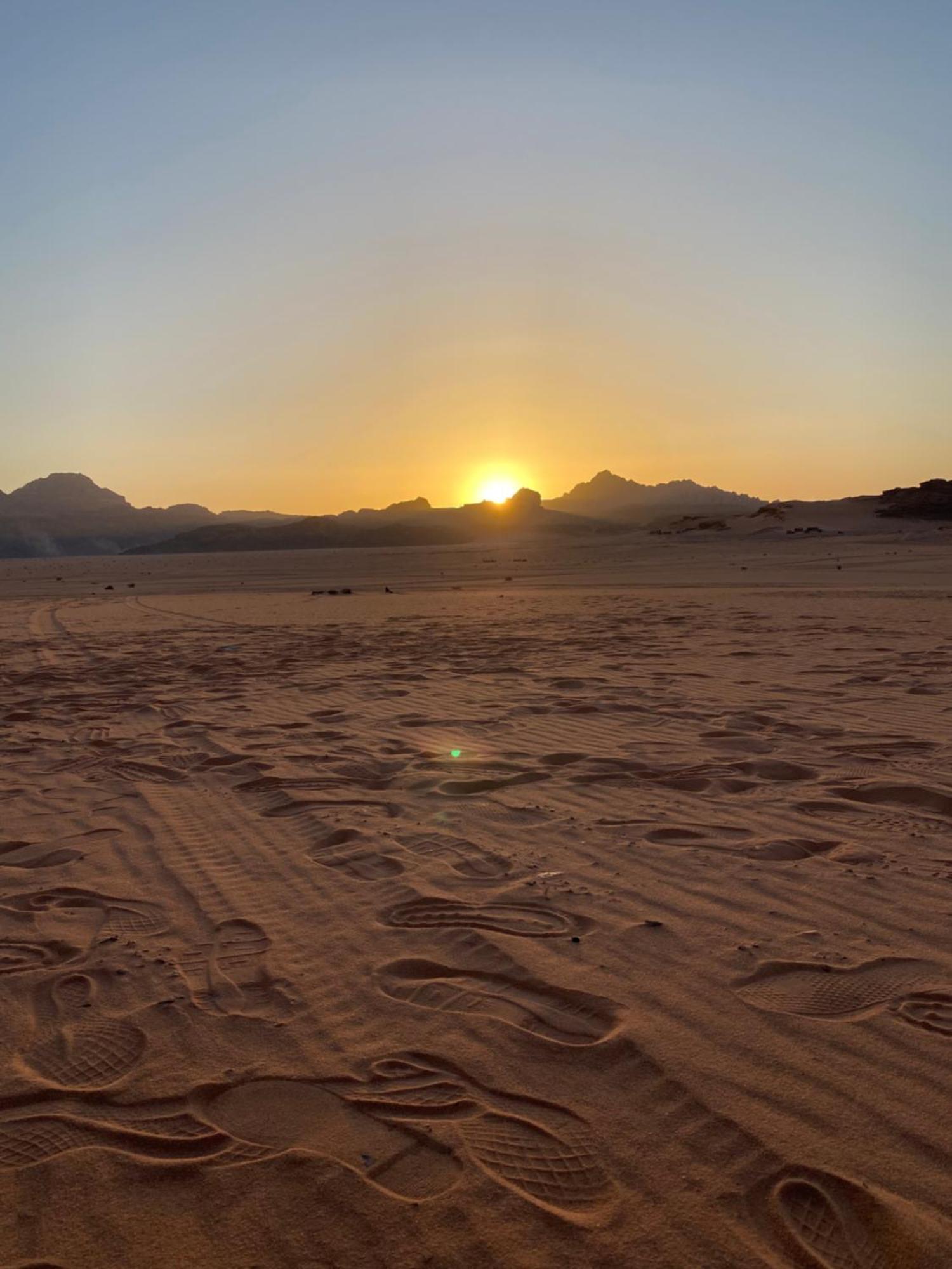 Flower Life Camp Wadi Rum Eksteriør billede
