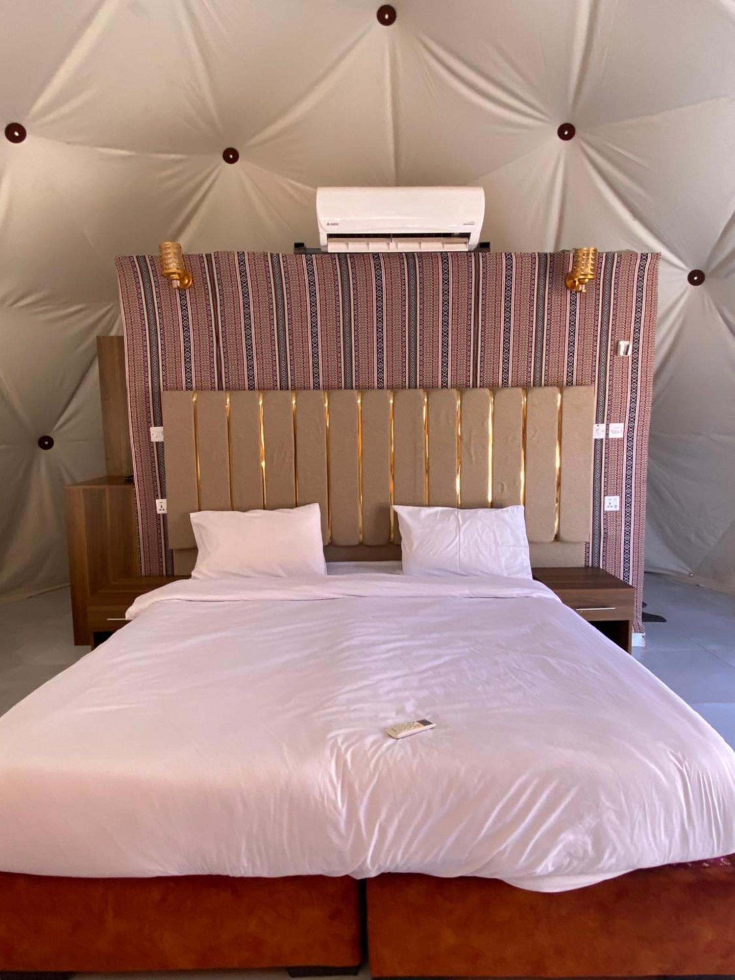 Flower Life Camp Wadi Rum Eksteriør billede